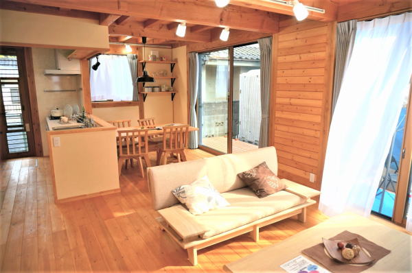 夢ハウスの無垢の家規格型住宅　三芳町事例写真